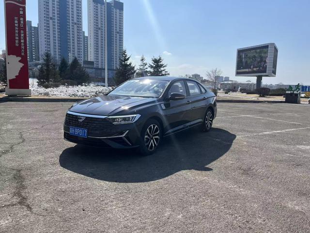 Jetta VA7 2025, 1.4 л турбо, робот (DCT), передний, пробег 100 км — авто из Китая с пробегом