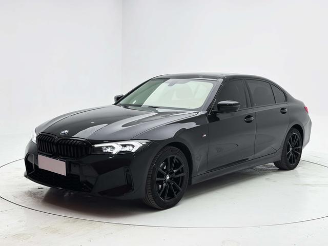 BMW 3 2023, 2 л турбо, автомат, задний, пробег 49 000 км — авто из Китая с пробегом