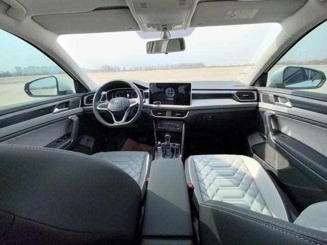 Volkswagen Tayron 2025, фото 14