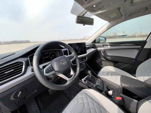 Volkswagen Tayron 2025, фото 17