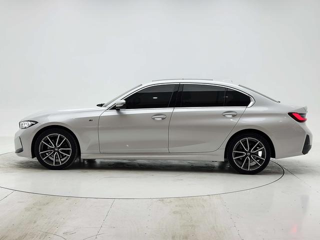 BMW 3 2023, фото 7