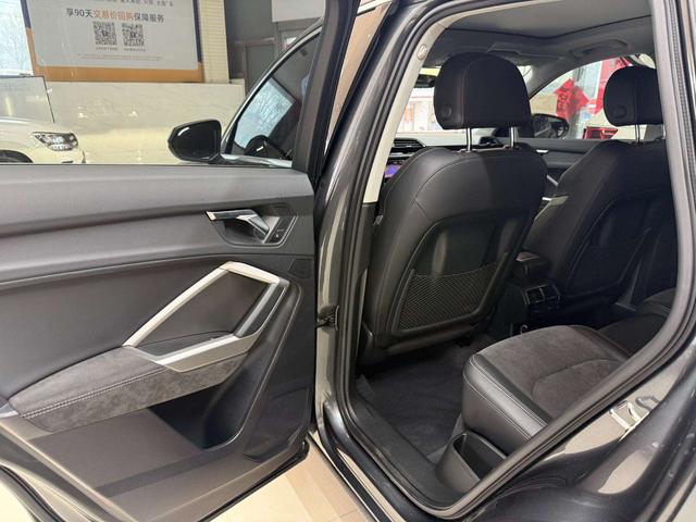 Audi Q3 2022, фото 17