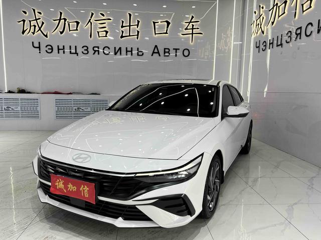 Hyundai Elantra 2023, 1.5 л, вариатор (CVT), передний, пробег 16 000 км — авто из Китая с пробегом