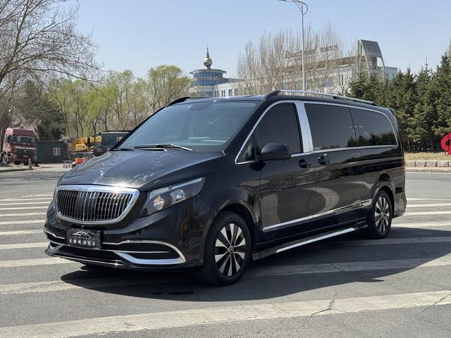 Mercedes-Benz Vito 2021, 2 л турбо, автомат, задний, пробег 63 000 км — авто из Китая с пробегом
