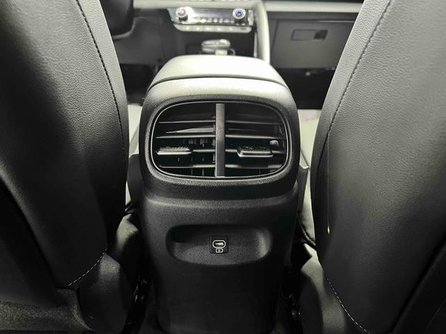 Hyundai Elantra 2023, фото 14