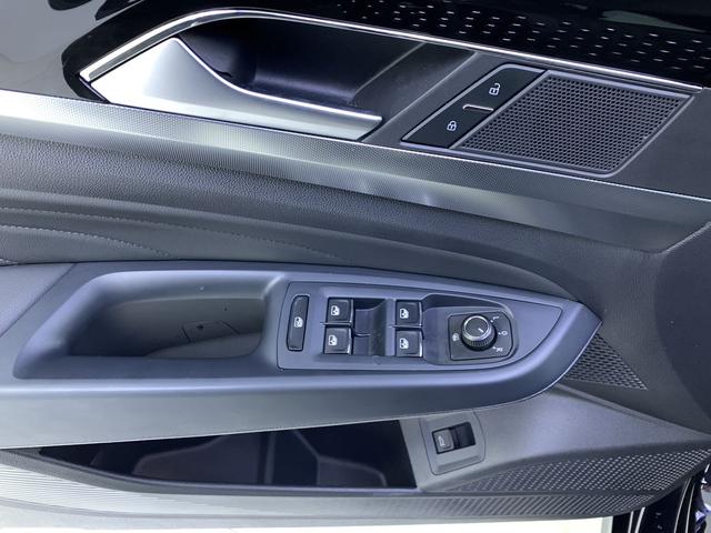 Volkswagen Passat 2023, фото 4