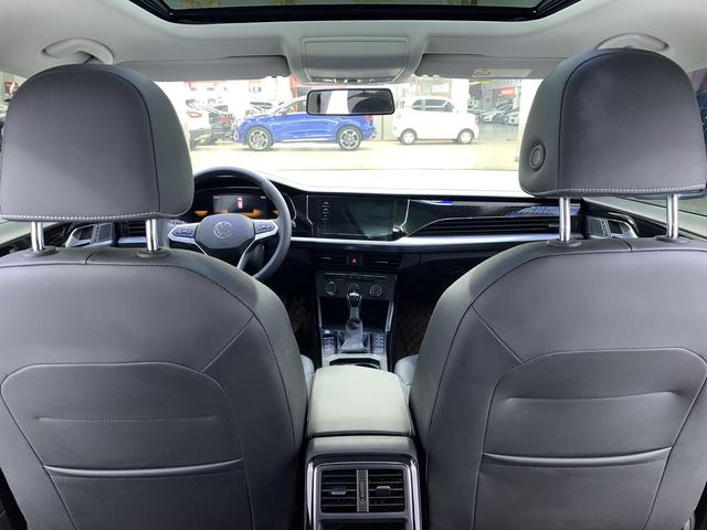 Volkswagen Passat 2023, фото 13