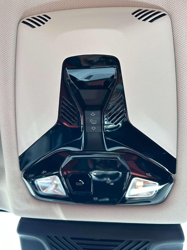 BMW X1 2023, фото 17