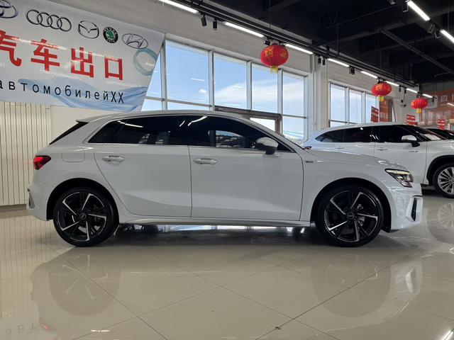 Audi A3 2022, фото 6