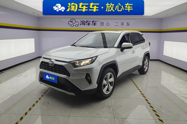 Toyota RAV4 2022, 2 л, вариатор (CVT), передний, пробег 55 500 км — авто из Китая с пробегом