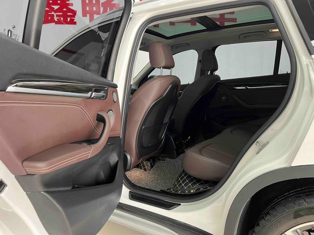 BMW X1 2022, фото 17
