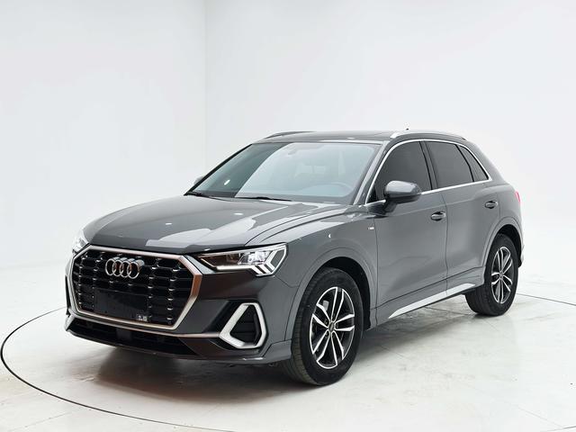 Audi Q3 2022, 1.4 л турбо, робот (DCT), передний, пробег 57 000 км — авто из Китая с пробегом