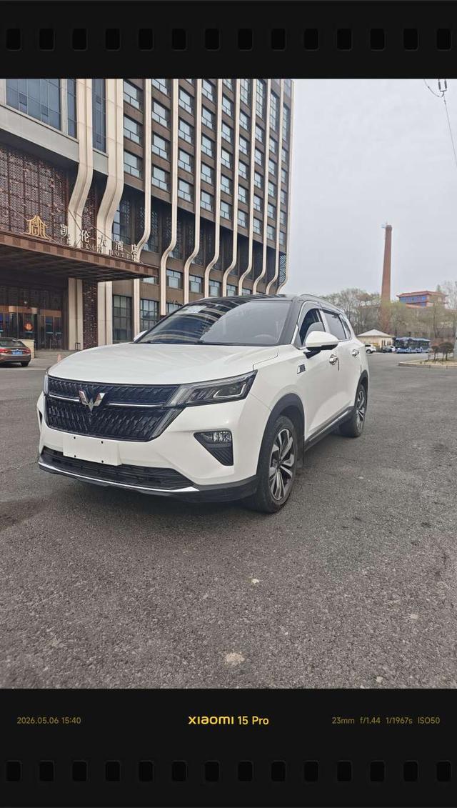 Wuling Hongguang 2021, 1.5 л турбо, вариатор (CVT), передний, пробег 30 000 км — авто из Китая с пробегом