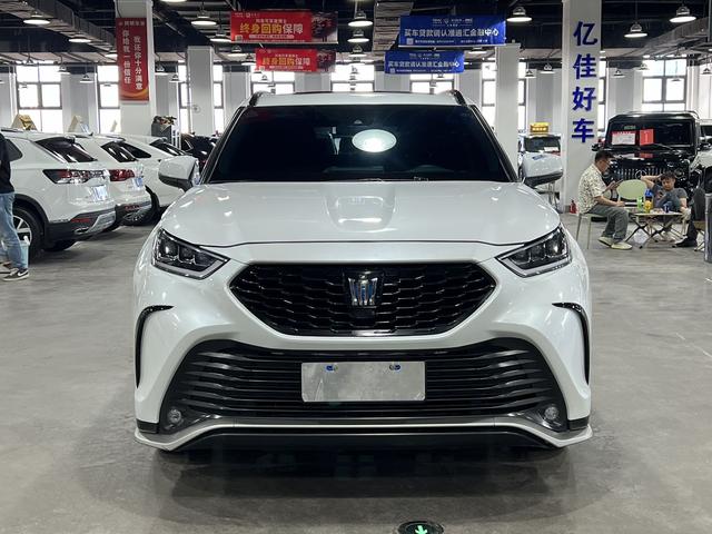 Toyota Crown 2024, фото 2