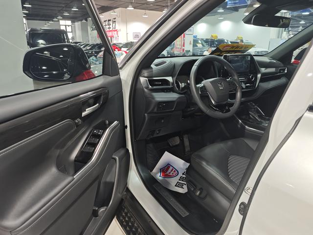 Toyota Crown 2024, фото 12
