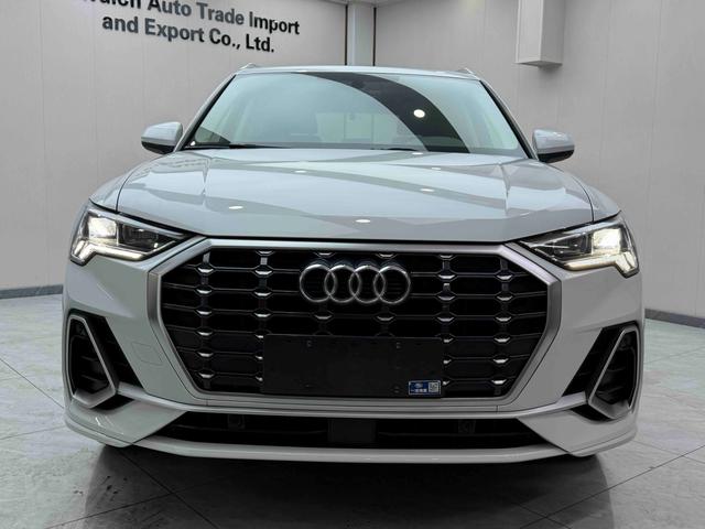 Audi Q3 2022, фото 2