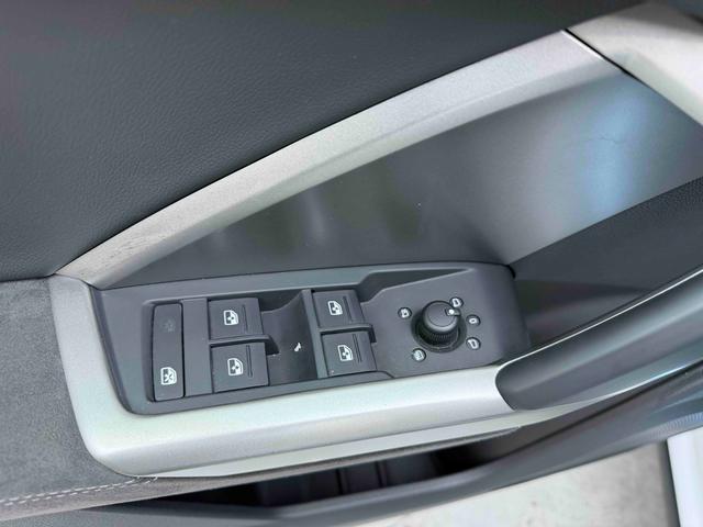 Audi Q3 2022, фото 8