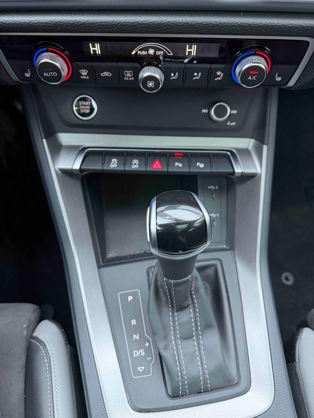 Audi Q3 2022, фото 13