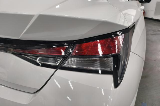 Hyundai Elantra 2023, фото 8