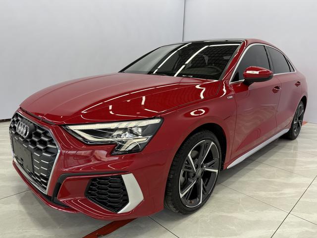 Audi A3 2021, 1.4 л турбо, робот (DCT), передний, пробег 36 000 км — авто из Китая с пробегом
