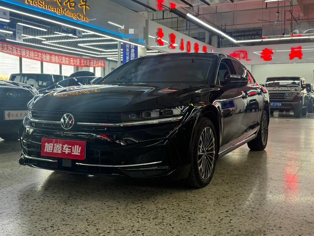 Volkswagen Passat 2024, 2 л турбо, робот (DCT), передний, пробег 47 200 км — авто из Китая с пробегом