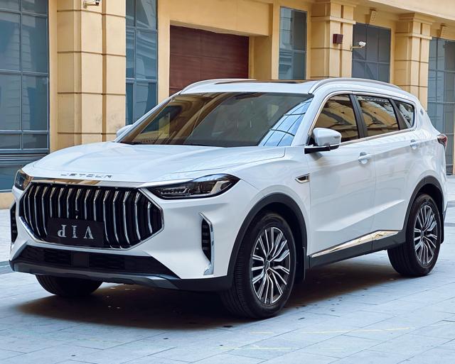 Jietu X70 PLUS 2023, 1.5 л турбо, робот (DCT), передний, пробег 19 000 км — авто из Китая с пробегом
