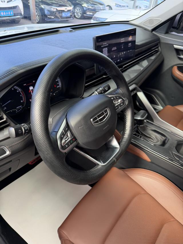 Geely Emgrand X6 2021, фото 10