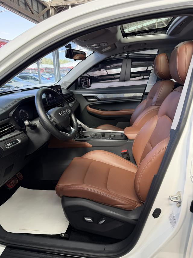 Geely Emgrand X6 2021, фото 12