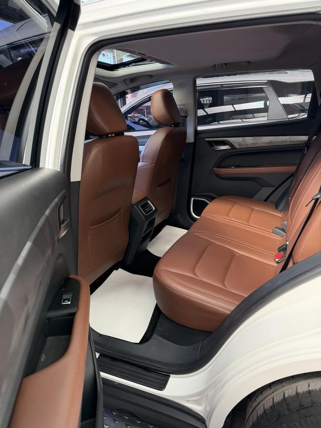 Geely Emgrand X6 2021, фото 17