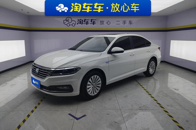 Volkswagen Lavida 2021, 1.4 л турбо, робот (DCT), передний, пробег 49 100 км — авто из Китая с пробегом