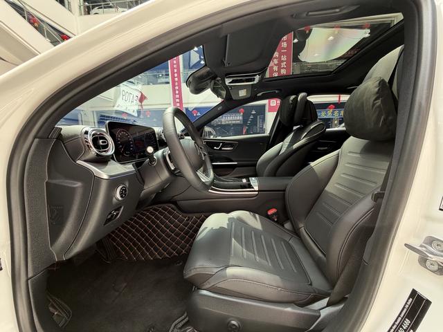 Mercedes-Benz C-Class 2024, фото 8