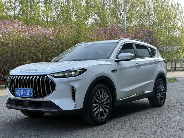 Jietu X70 PLUS 2022, 1.5 л турбо, вариатор (CVT), передний, пробег 39 000 км — авто из Китая с пробегом