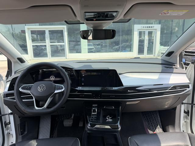 Volkswagen Tiguan 2022, фото 14