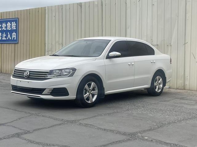 Volkswagen Lavida 2021, 1.5 л, автомат, передний, пробег 12 000 км — авто из Китая с пробегом