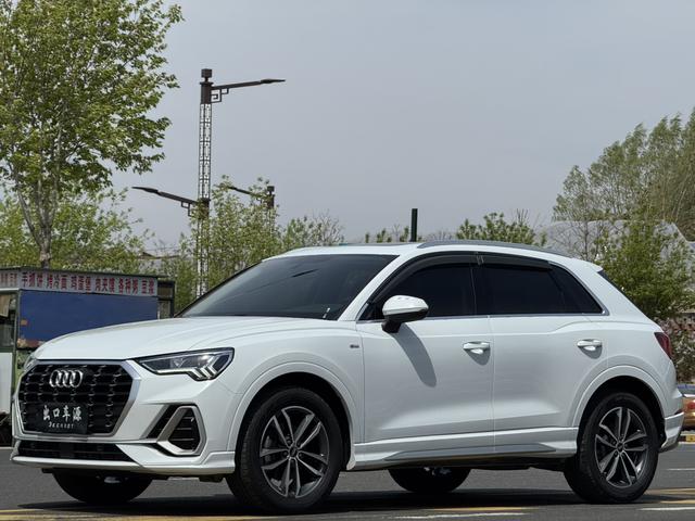 Audi Q3 2022, 1.4 л турбо, робот (DCT), передний, пробег 13 000 км — авто из Китая с пробегом