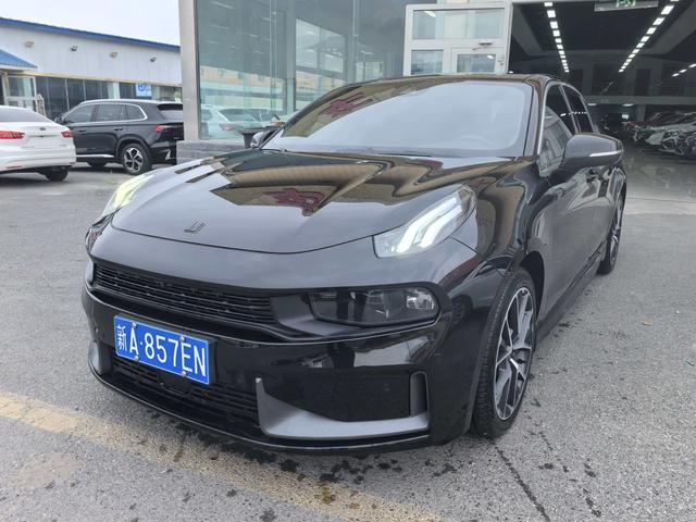 Lynk & Co 03 2021, 2 л турбо, автомат, передний, пробег 70 000 км — авто из Китая с пробегом