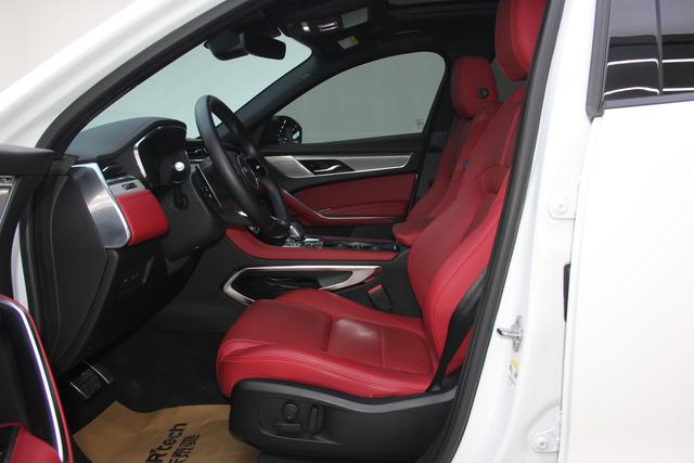 Jaguar F-PACE 2024, фото 17