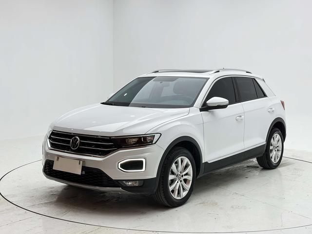 Volkswagen T-Roc 2022, 1.4 л турбо, робот (DCT), передний, пробег 40 000 км — авто из Китая с пробегом