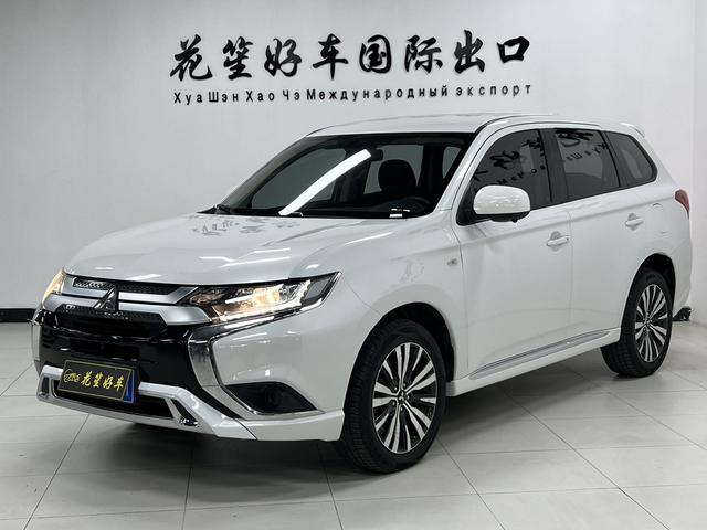 Mitsubishi Outlander 2021, 2 л, вариатор (CVT), передний, пробег 35 000 км — авто из Китая с пробегом