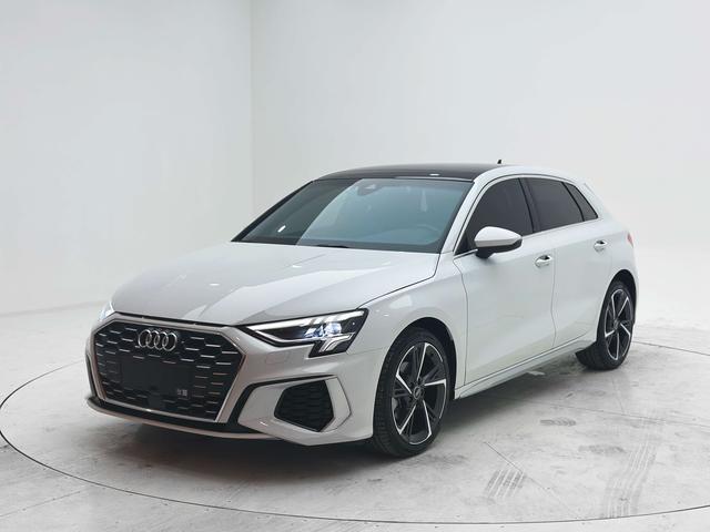 Audi A3 2022, 1.4 л турбо, робот (DCT), передний, пробег 29 000 км — авто из Китая с пробегом