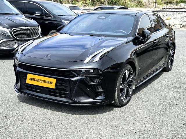 Lynk & Co 03 2023, 2 л турбо, робот (DCT), передний, пробег 79 000 км — авто из Китая с пробегом