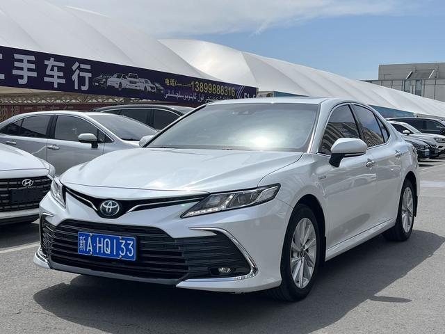 Toyota Camry 2021, 2.5 л, вариатор (CVT), передний, пробег 74 000 км — авто из Китая с пробегом