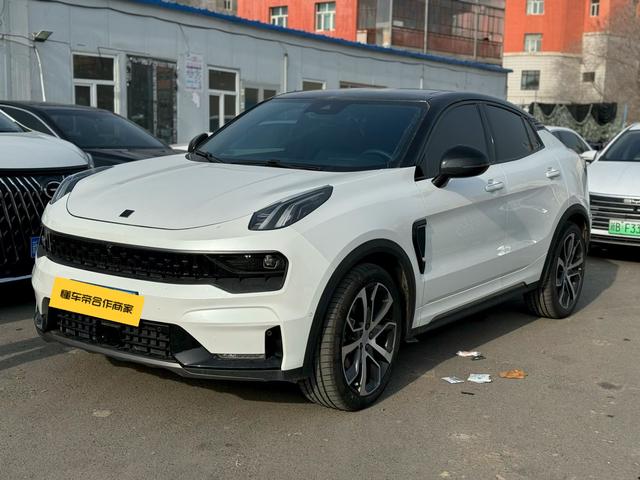 Lynk & Co 05 2022, 2 л турбо, автомат, полный, пробег 60 000 км — авто из Китая с пробегом