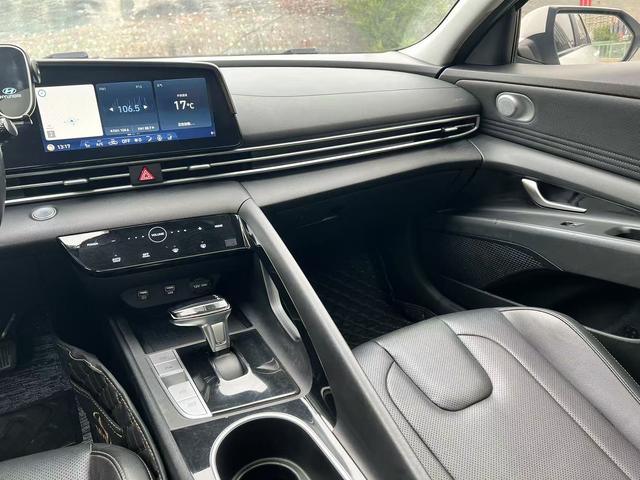 Hyundai Elantra 2021, фото 10