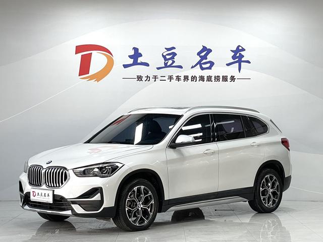 BMW X1 2022, 1.5 л турбо, робот (DCT), передний, пробег 42 300 км — авто из Китая с пробегом