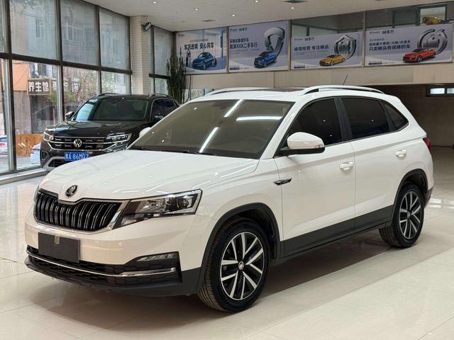 Skoda Kamiq 2022, 1.5 л, автомат, передний, пробег 24 000 км — авто из Китая с пробегом