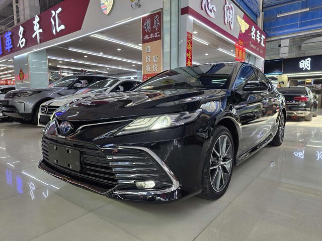 Toyota Camry 2022, 2.5 л, вариатор (CVT), передний, пробег 78 000 км — авто из Китая с пробегом