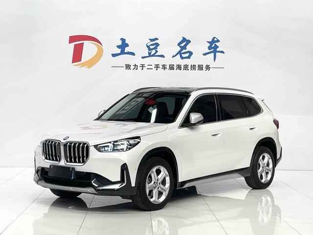 BMW X1 2023, 1.5 л турбо, робот (DCT), передний, пробег 36 500 км — авто из Китая с пробегом