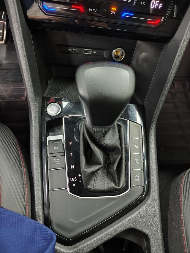 Volkswagen Tiguan 2022, фото 14