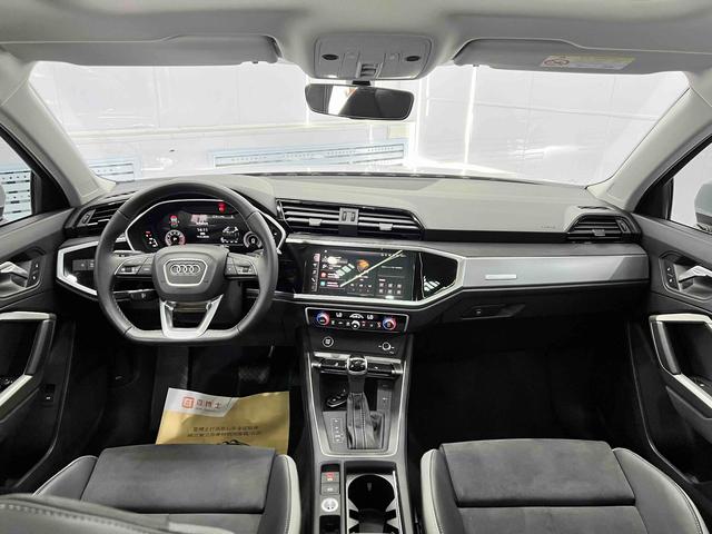 Audi Q3 2022, фото 15
